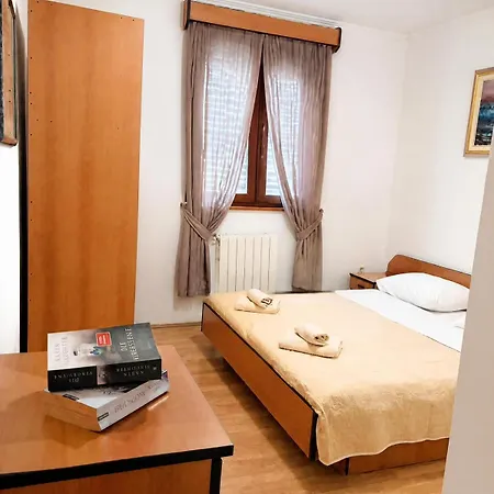 Plavo Apartment *